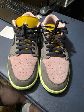 Jordan 1 Low Pink and Gray Low-Top Sneakers with Yellow Size 10.5m.